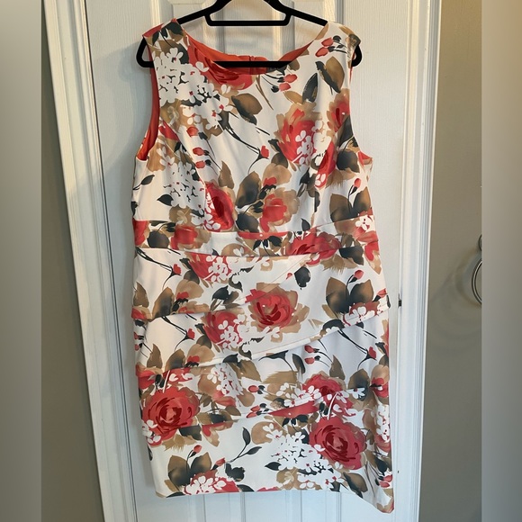 Laura Plus floral dress size 20 - Picture 2 of 7